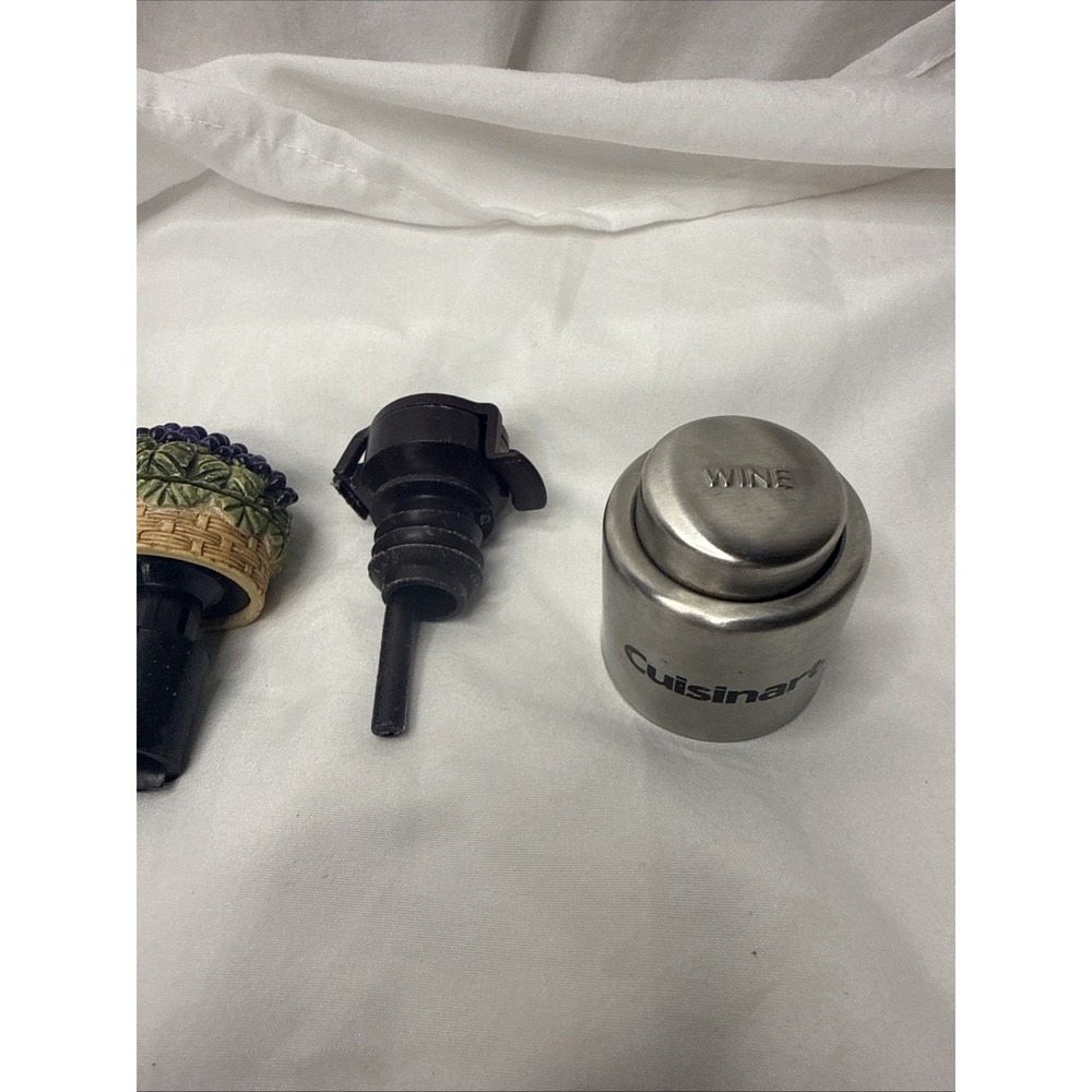 Cuisinart Champagne Stopper Airtight Leakproof Wine Bottle Sealer Barware Grapes
